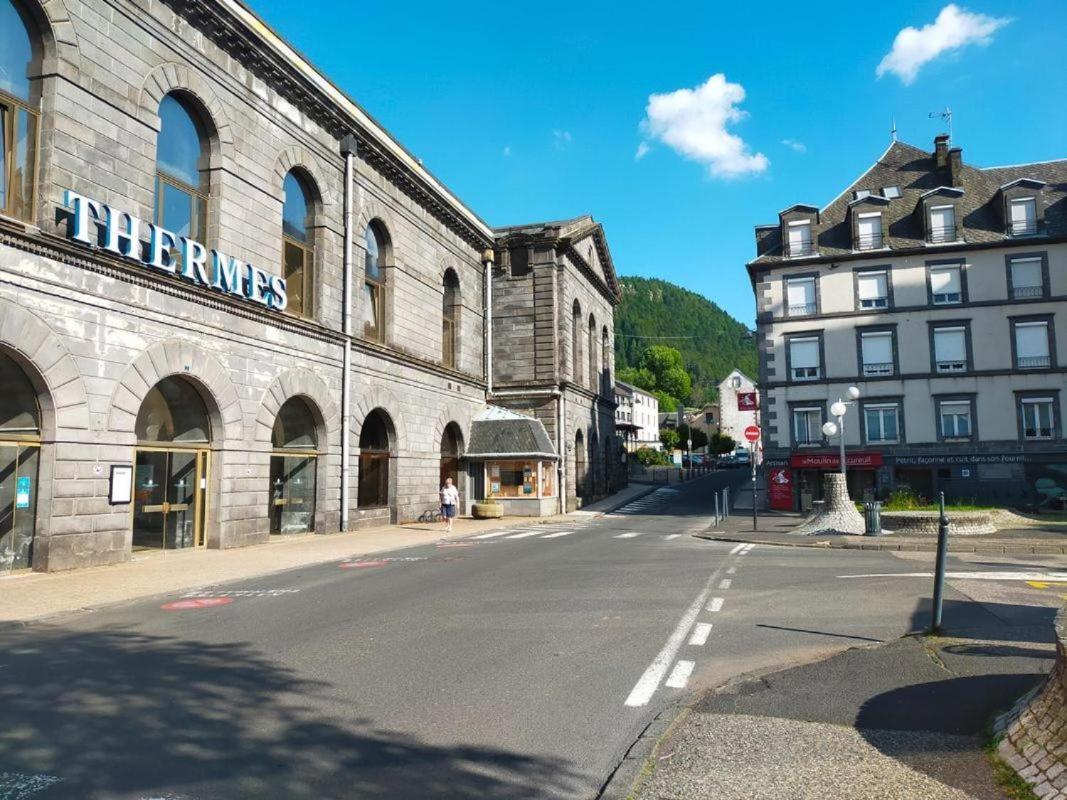 2 - Dore Face Aux Thermes - Hyper-centre Apartment *