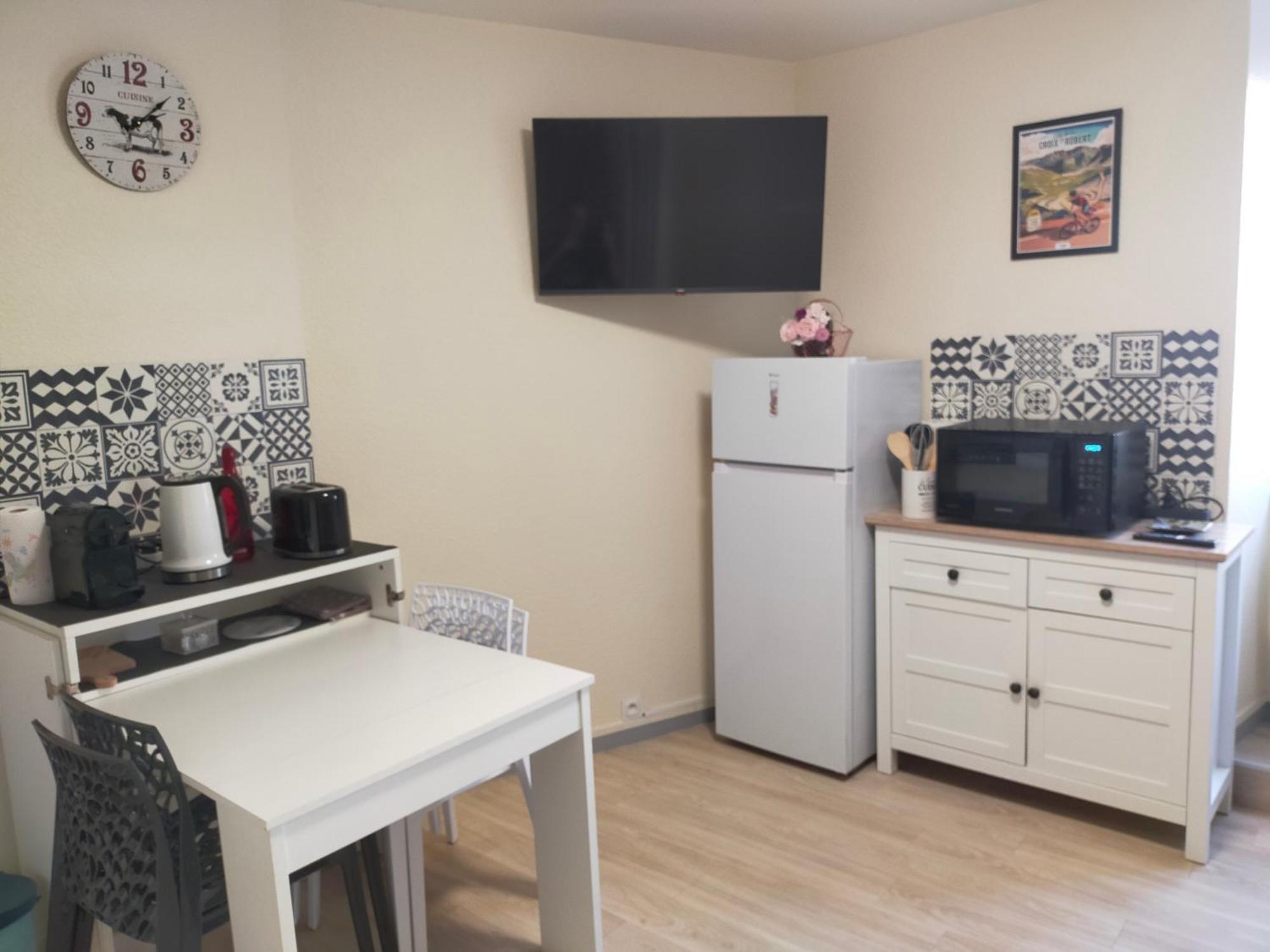 Apartment 2 - Dore Face Aux Thermes - Hyper-centre *